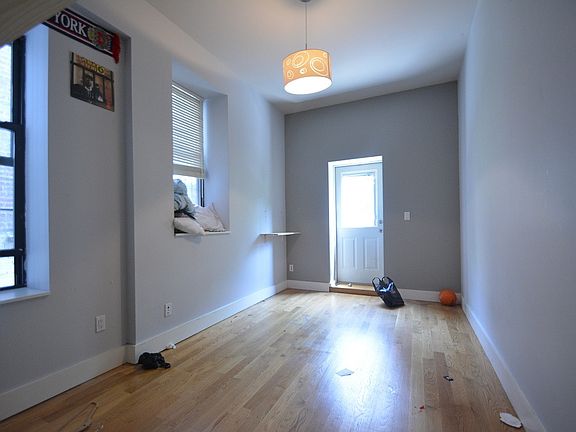 5th image of 240 Madison St #1RR