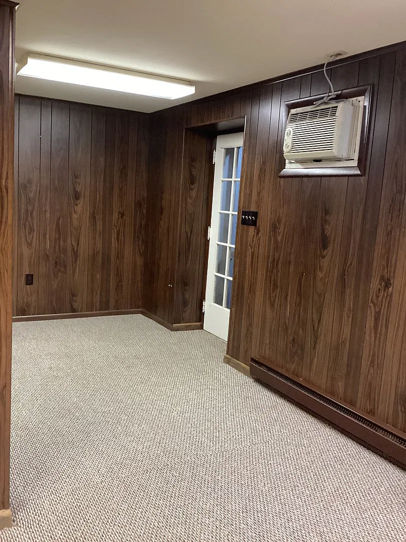 219 W Main St — Photo 4