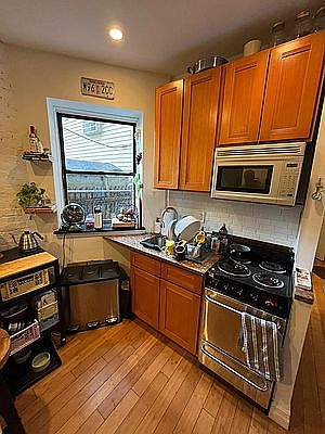 5th image of 611 E 11th St #1G