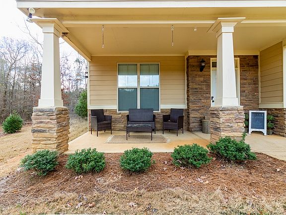 2nd image of 111 Shadewood Dr