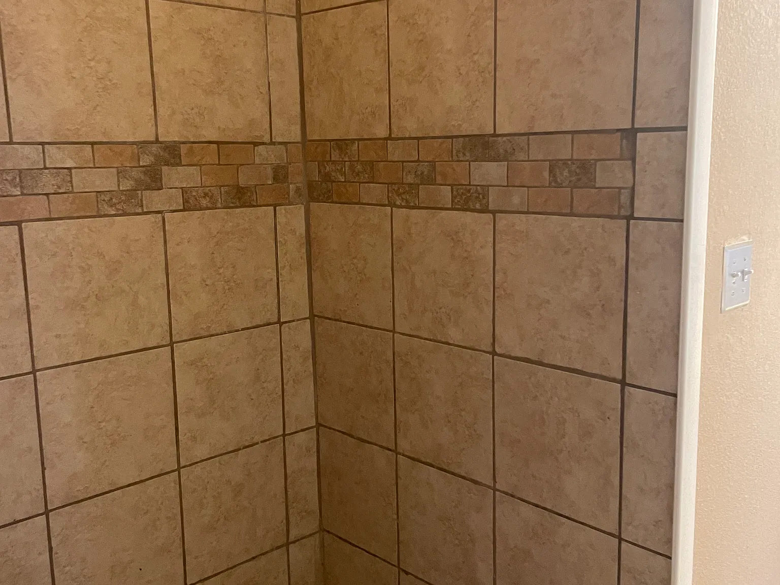 3 bed, 2.5 bath, 2247 sqft, $2,000 — Photo 4