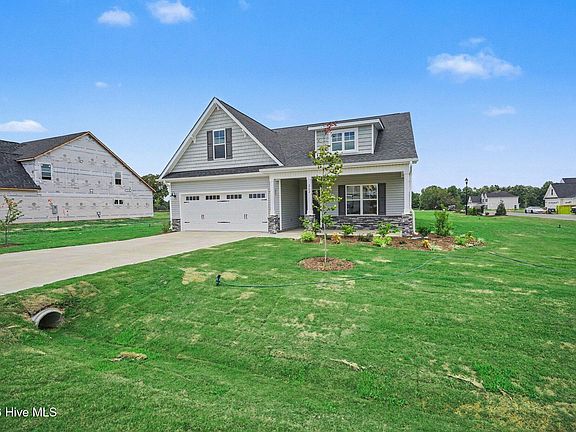 3rd image of 262 Pierre Drive