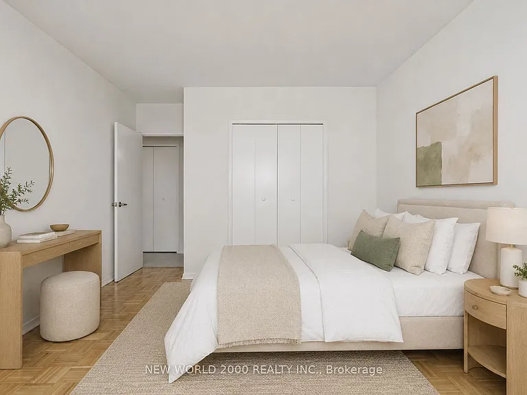 33 Erskine Ave #308 — Photo 3