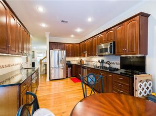 33 Lambiance Ct #17, Highland Park, NJ 08904