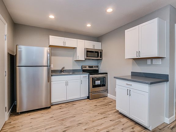 4th image of 801 E Puget Ave APT 2