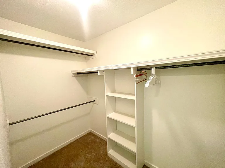 208 Chestnut Dr — Photo 12
