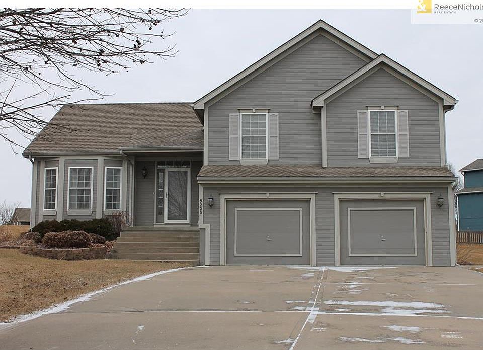 Tri-level home with so much to offer!