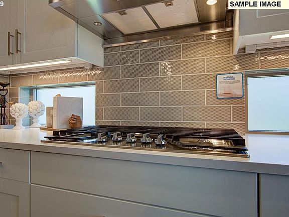 5th image of 5562 SE 80th Ave