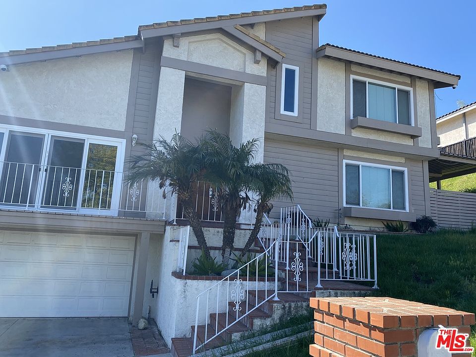 1st image of 1447 S Montezuma Way