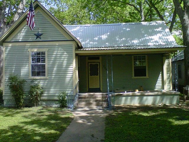 1st image of 204 Gresham St