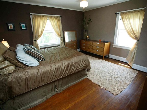 4th image of 1484 Belle Ave