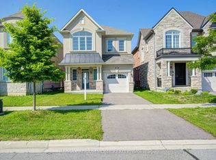396 Thomas Phillips Dr, Aurora, ON L4G 0T2