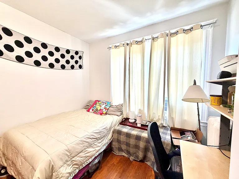318 Summit Ave #9 — Photo 6