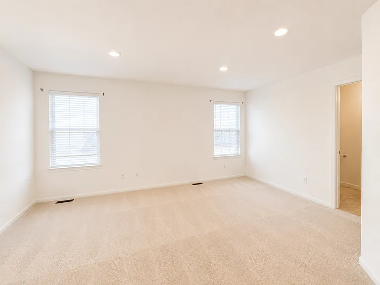 8196 S Norfolk St — Photo 10