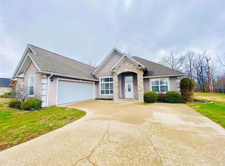140 Ridgeview Dr, Saint Robert, MO 65584