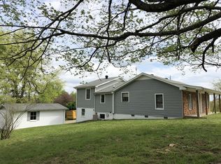 3969 Cumberland City Rd, Woodlawn, TN 37079