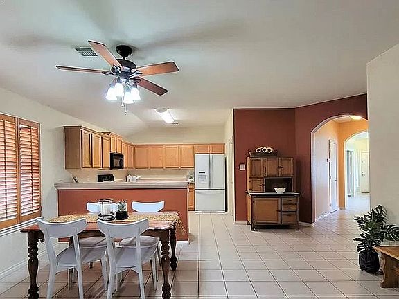 4th image of 3114 Connor Ln