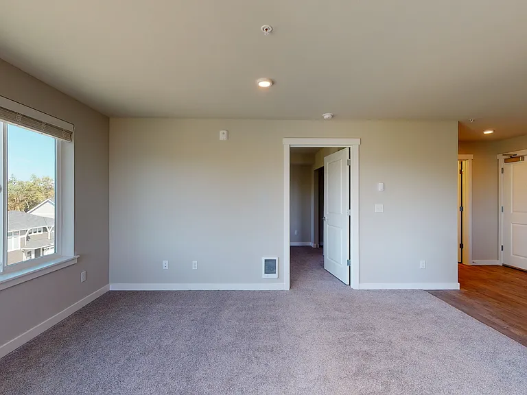 The Landing at Harbor Pointe — Photo 35
