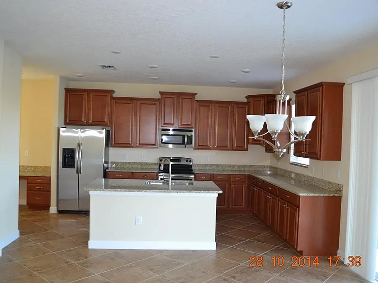 19347 Paddock View Dr — Photo 3