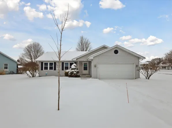 305 S Wheatland Dr, Goshen, IN 46526