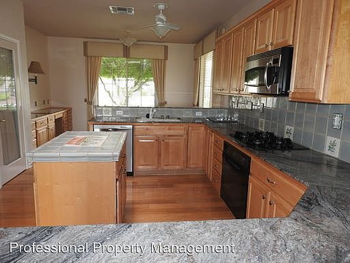 4th image of 658 Canyon Oak Ln