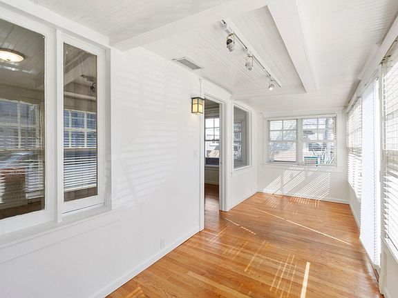 5th image of 1910 Court St