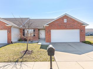 1841 Old Park Ln, Swansea, IL 62226
