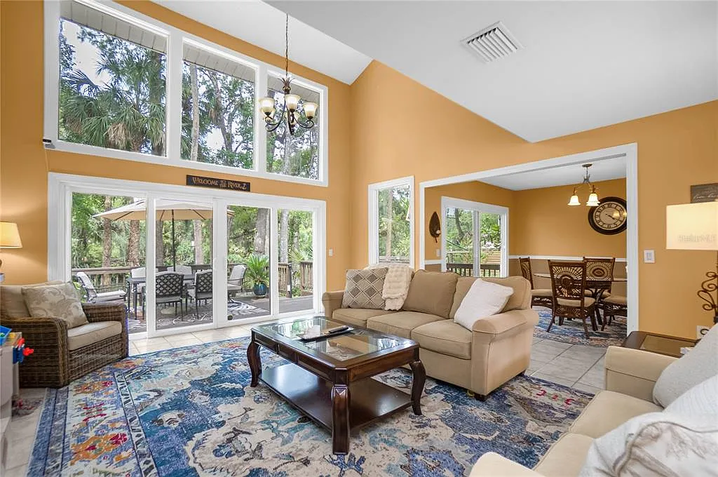 3 bed, 2.5 bath, 1540 sqft, $4,400 — Photo 4