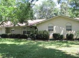 101 Pruitt St, Henderson, TX 75652