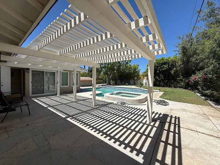 46301 Roadrunner Ln — Photo 6