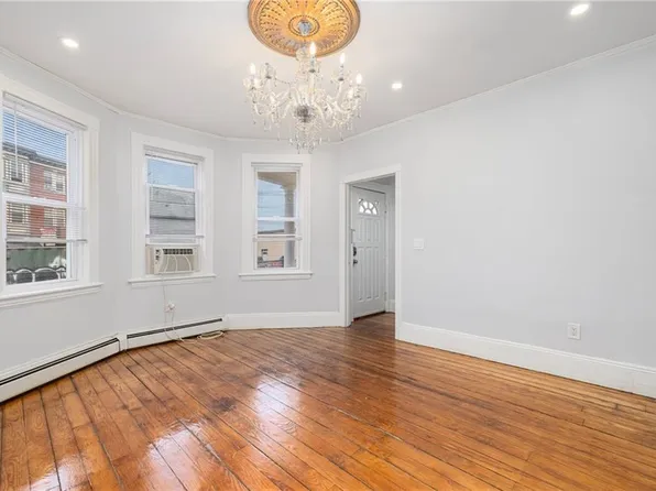 5 Solar St #1, Providence, RI 02903