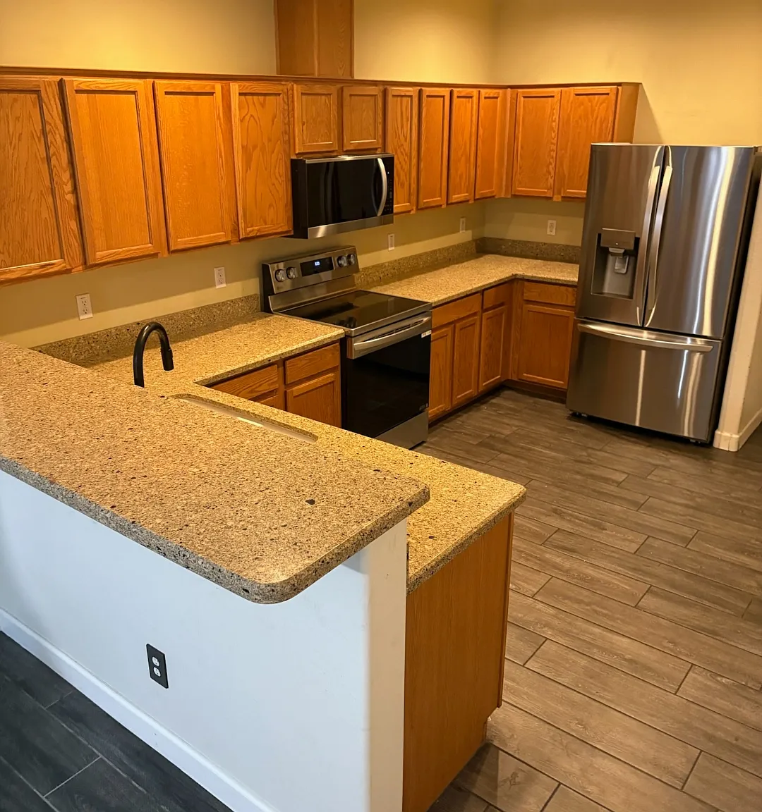 3 bed, 1586 sqft, $2,100 — Photo 2