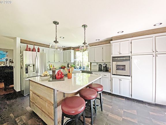 2nd image of 9670 SW Ventura Ct