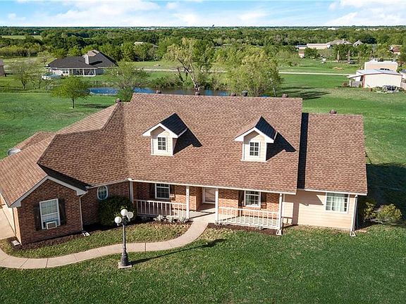 2nd image of 5465 Southfork Dr N