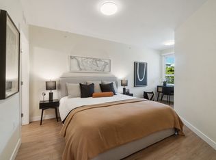 2895 E 10th Ave #415, Vancouver, BC