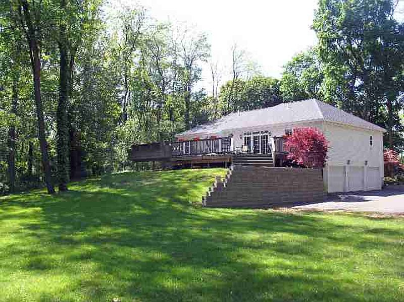 2nd image of 117 MENAND Road