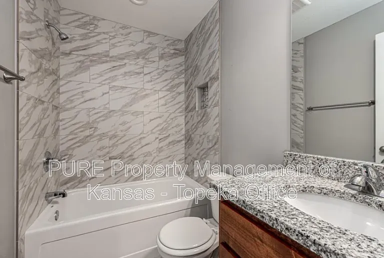 4766 Lakecrest Dr — Photo 20