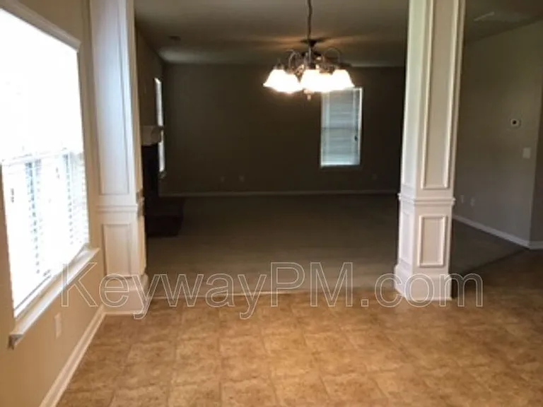 6017 Reynolds Cir — Photo 6