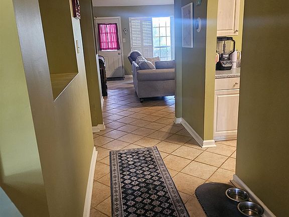 2nd image of 222 Walnut Trace Dr