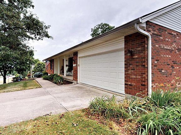 4th image of 7586 Winkler Dr