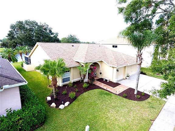 2nd image of 15812 Muirfield Dr