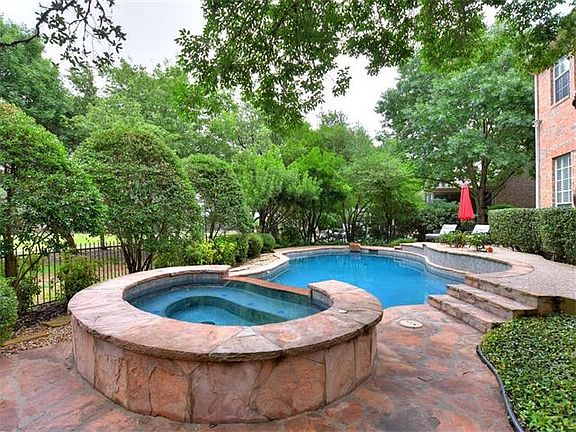 3rd image of 3804 Bent Brook Dr