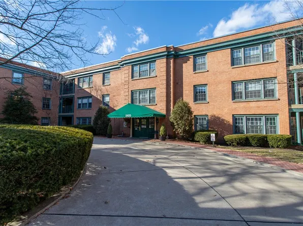5825 5th Ave APT 210, Pittsburgh, PA 15232