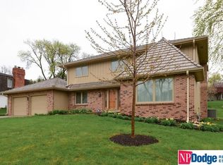 9925 Harney Pkwy S, Omaha, NE 68114