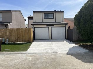 12327 Crest Lake Dr, Houston, TX 77072