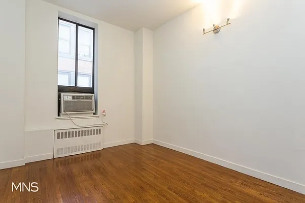 Rented by MNS Marketing | media 2