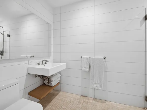 98 Front Street image 7 of 13