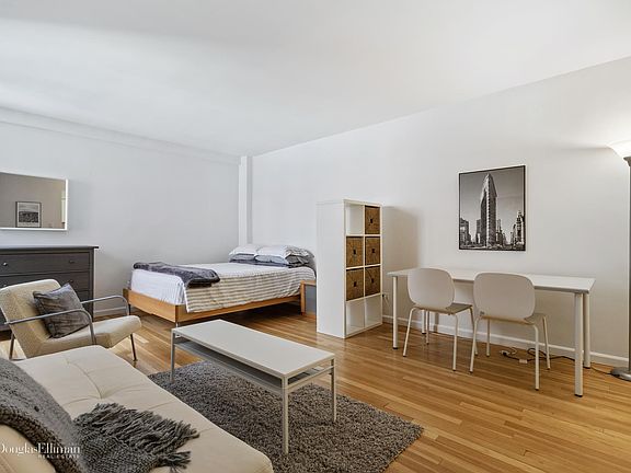 2nd image of 60 9th St APT 531