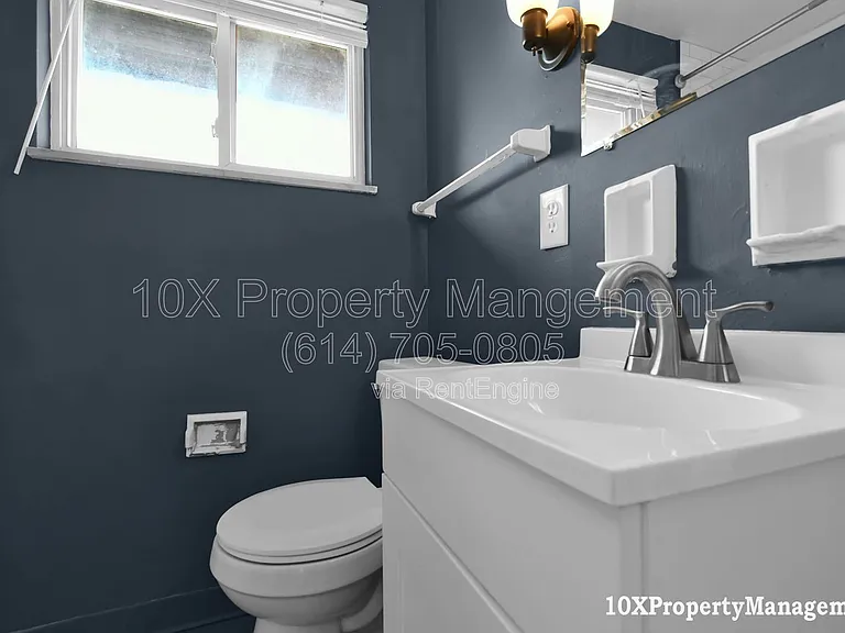 455 S Napoleon Ave — Photo 16