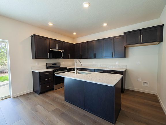 4th image of 16639 Neil Ln #14